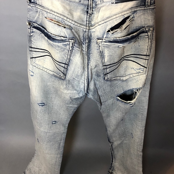 EXPRESS Men's Distressed Jeans "Zach" - Picture 2 of 8